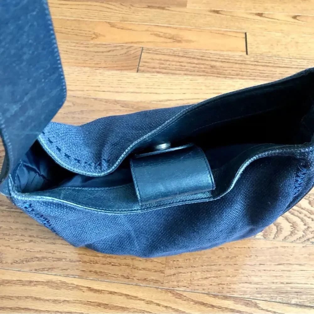 Hunting World Rare Authentic Canvas LeatherNavy Blue Women's Hobo Shoulder Bag